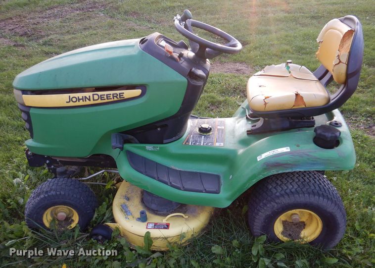 image for item KY9616 2010 John Deere X300  lawn mower