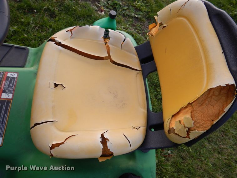 image for item KY9616 2010 John Deere X300  lawn mower