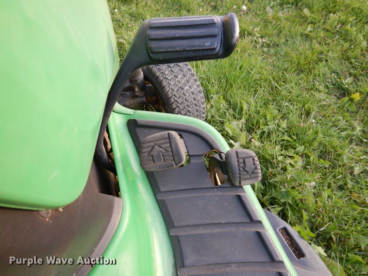 image for item KY9616 2010 John Deere X300  lawn mower