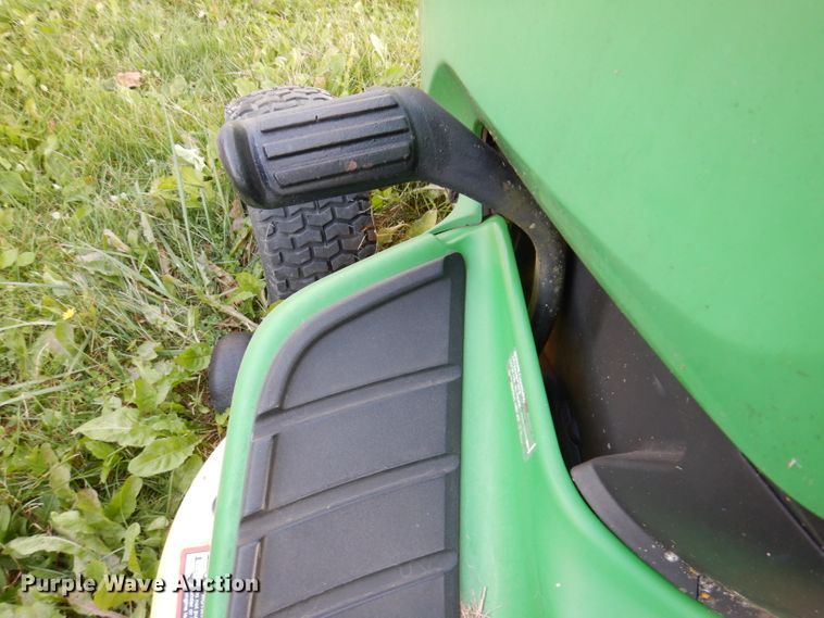 image for item KY9616 2010 John Deere X300  lawn mower