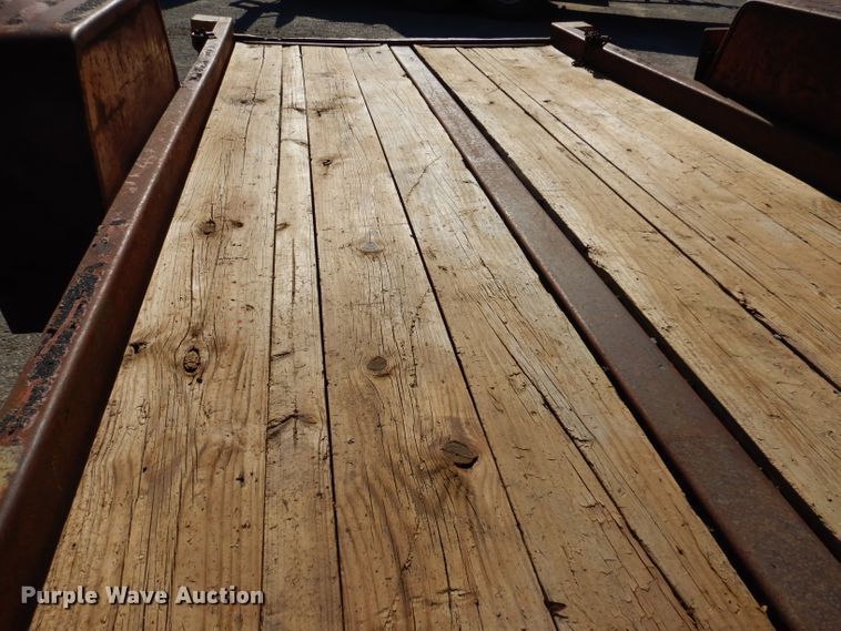 image for item KY9652 1989 Ditch Witch  utility trailer