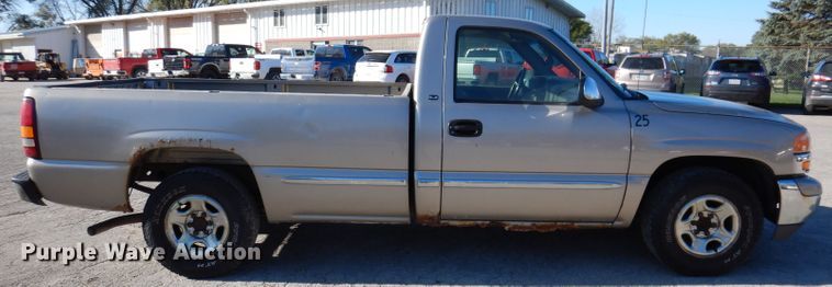 image for item KY9654 2001 GMC Sierra 1500  pickup truck