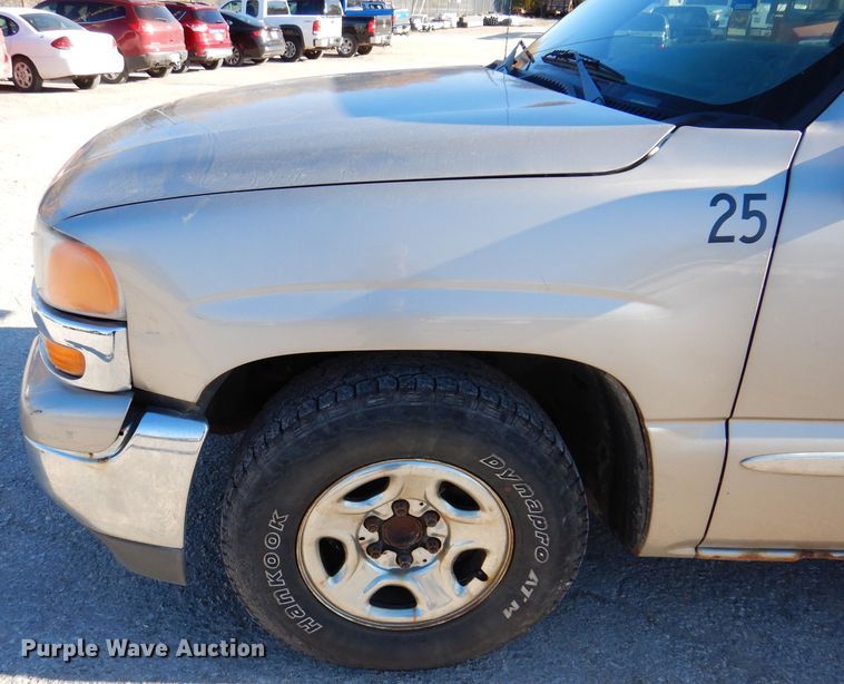 image for item KY9654 2001 GMC Sierra 1500  pickup truck