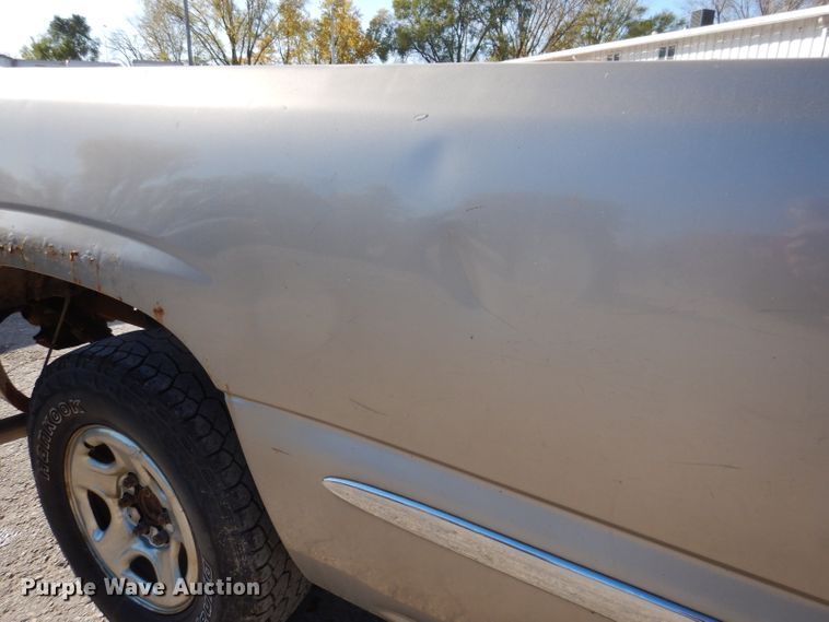 image for item KY9654 2001 GMC Sierra 1500  pickup truck