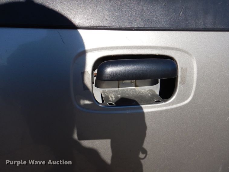 image for item KY9654 2001 GMC Sierra 1500  pickup truck