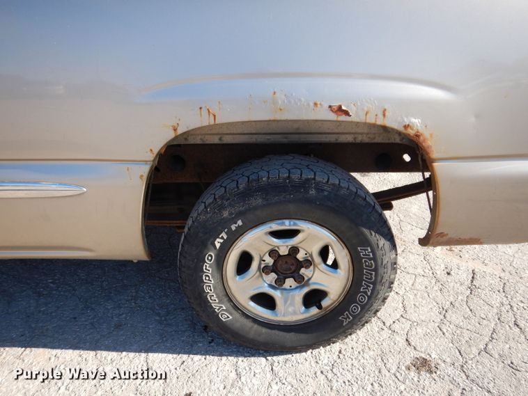 image for item KY9654 2001 GMC Sierra 1500  pickup truck