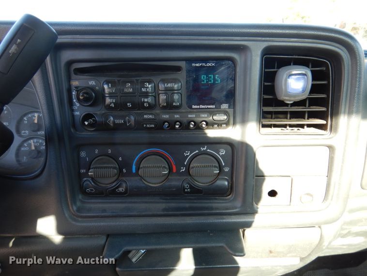 image for item KY9654 2001 GMC Sierra 1500  pickup truck