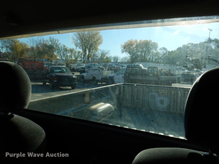 image for item KY9654 2001 GMC Sierra 1500  pickup truck