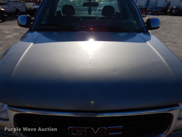 image for item KY9654 2001 GMC Sierra 1500  pickup truck