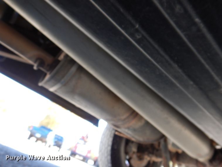 image for item KY9654 2001 GMC Sierra 1500  pickup truck