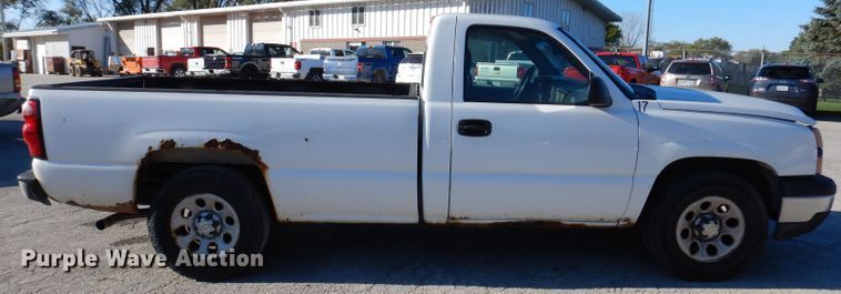 image for item KY9655 2006 Chevrolet Silverado 1500  pickup truck