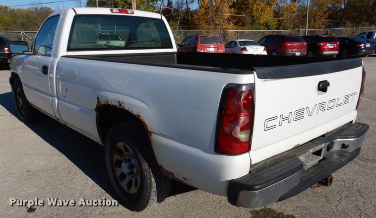 image for item KY9655 2006 Chevrolet Silverado 1500  pickup truck