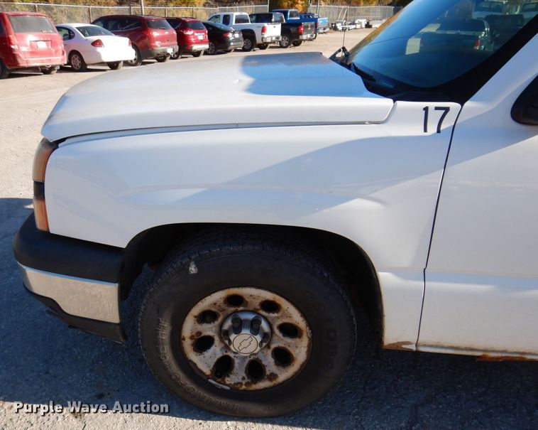 image for item KY9655 2006 Chevrolet Silverado 1500  pickup truck