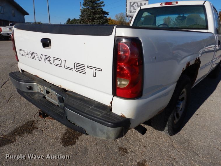 image for item KY9655 2006 Chevrolet Silverado 1500  pickup truck