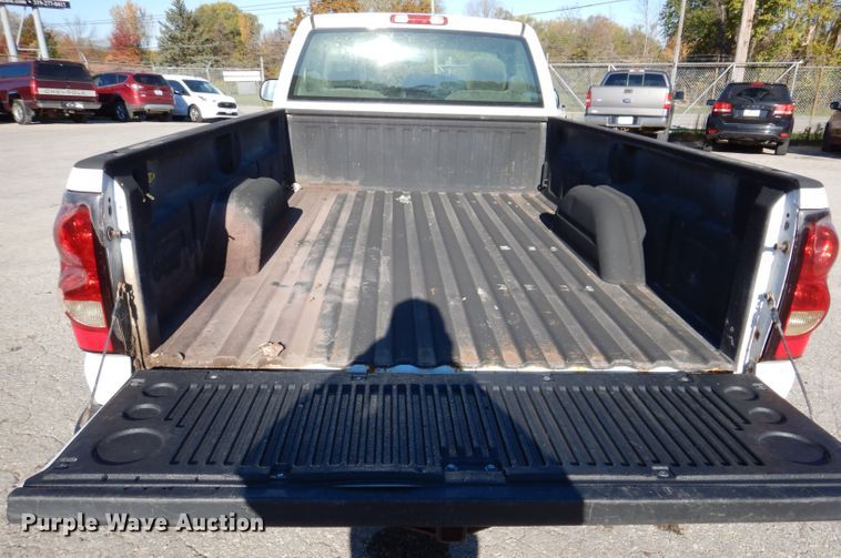 image for item KY9655 2006 Chevrolet Silverado 1500  pickup truck
