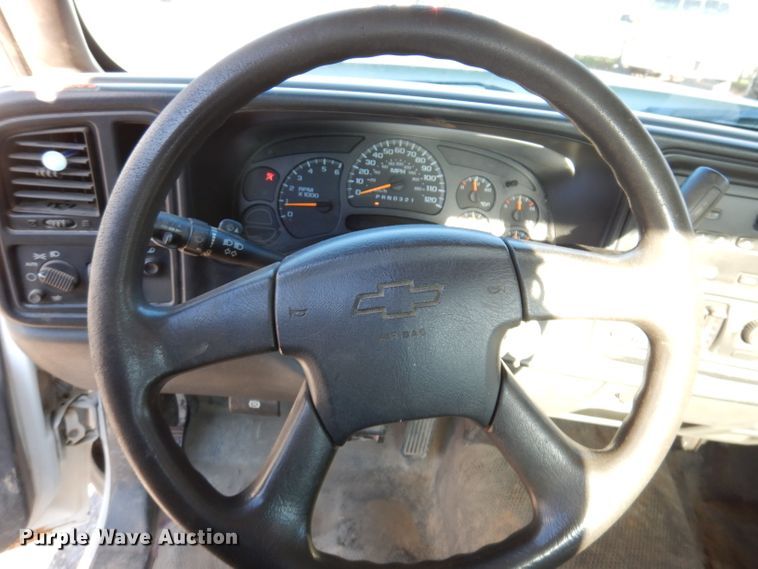 image for item KY9655 2006 Chevrolet Silverado 1500  pickup truck