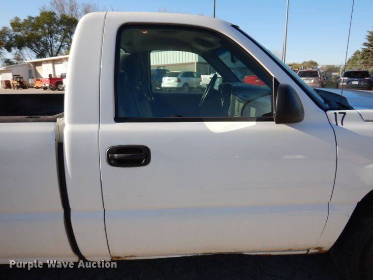 image for item KY9655 2006 Chevrolet Silverado 1500  pickup truck