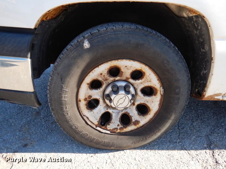 image for item KY9655 2006 Chevrolet Silverado 1500  pickup truck