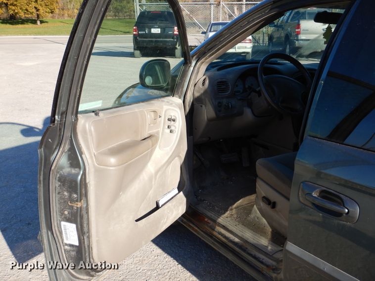 image for item KY9660 2003 Dodge Grand Caravan  van