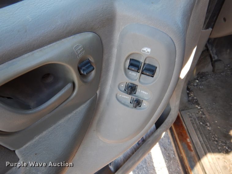 image for item KY9660 2003 Dodge Grand Caravan  van