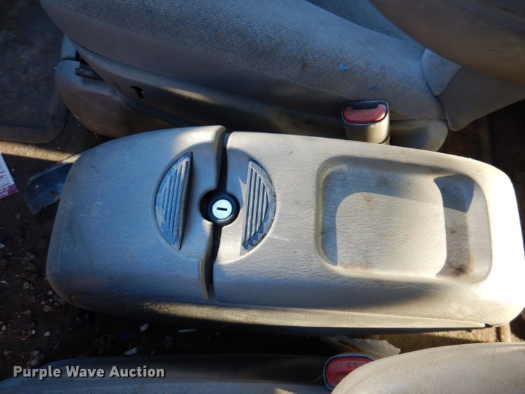 image for item KY9660 2003 Dodge Grand Caravan  van