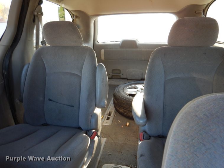 image for item KY9660 2003 Dodge Grand Caravan  van