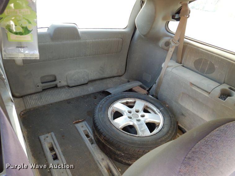 image for item KY9660 2003 Dodge Grand Caravan  van