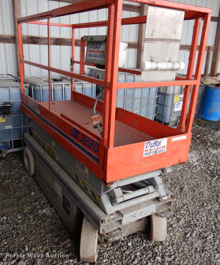 image for item KY9664 Sky Jack 3220  scissor lift