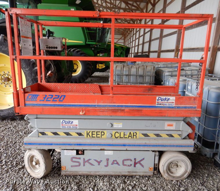 image for item KY9664 Sky Jack 3220  scissor lift
