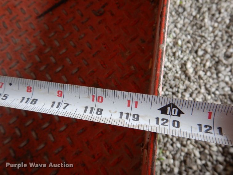 image for item KY9664 Sky Jack 3220  scissor lift