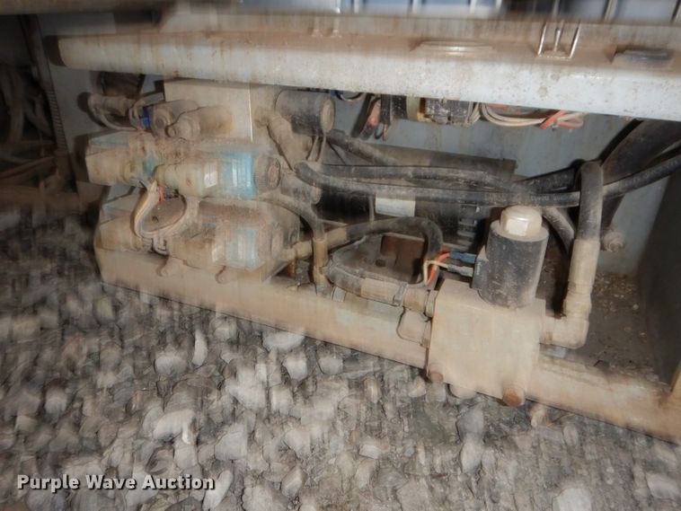 image for item KY9664 Sky Jack 3220  scissor lift