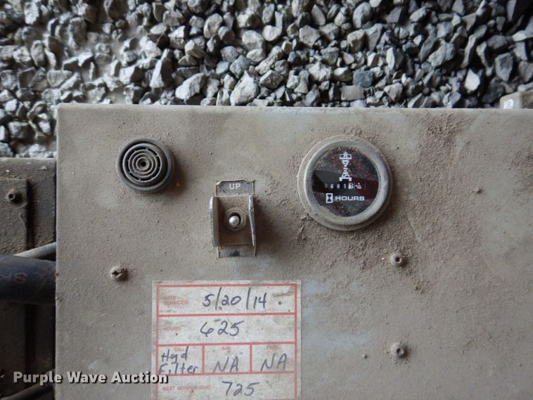 image for item KY9664 Sky Jack 3220  scissor lift