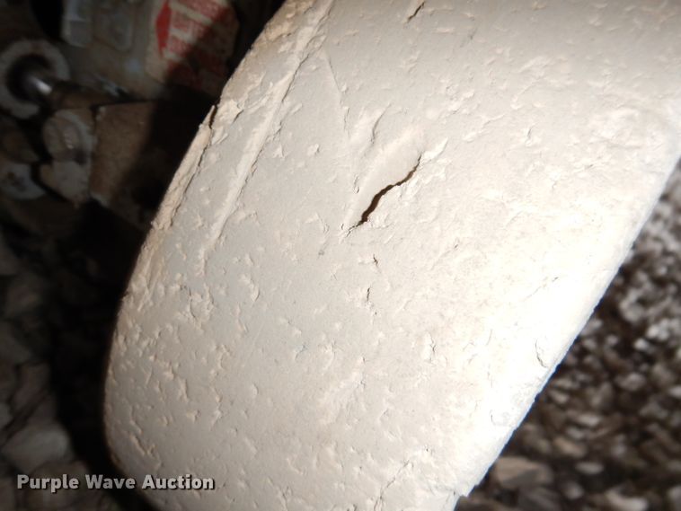 image for item KY9664 Sky Jack 3220  scissor lift