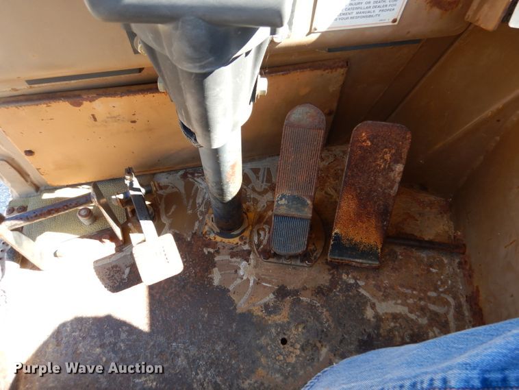 image for item DA5479 1998 Caterpillar 613C  elevating scraper