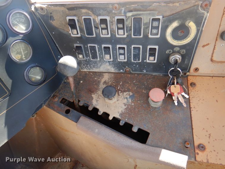 image for item DA5479 1998 Caterpillar 613C  elevating scraper