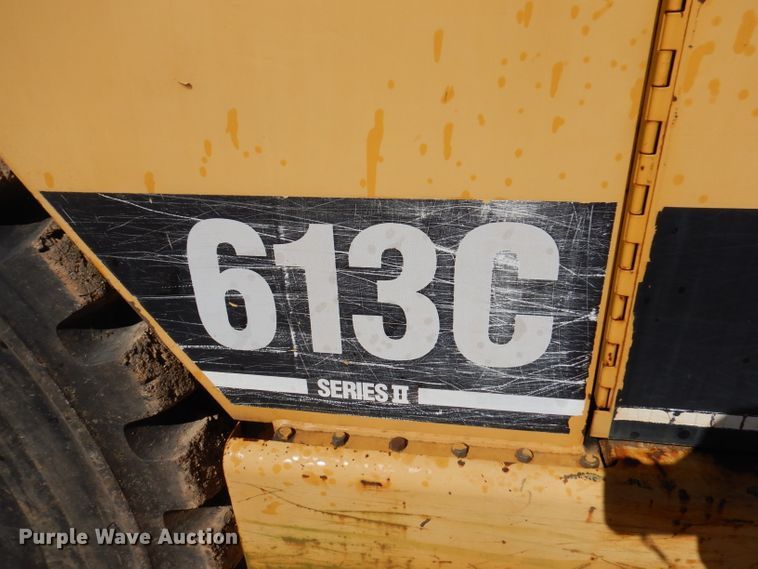 image for item DA5479 1998 Caterpillar 613C  elevating scraper