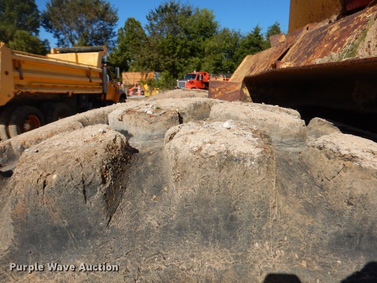 image for item DA5479 1998 Caterpillar 613C  elevating scraper