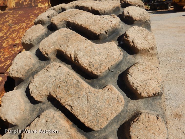 image for item DA5479 1998 Caterpillar 613C  elevating scraper