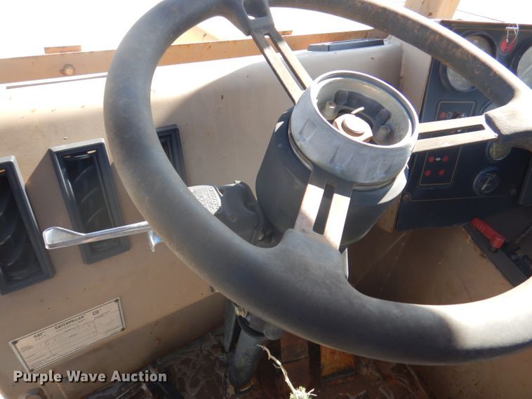 image for item DA5480 1999 Caterpillar 613C  elevating scraper