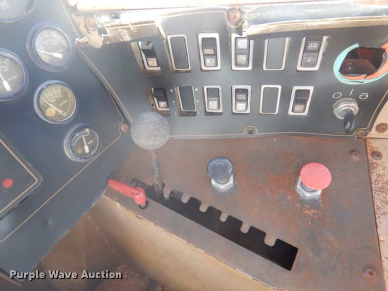 image for item DA5480 1999 Caterpillar 613C  elevating scraper