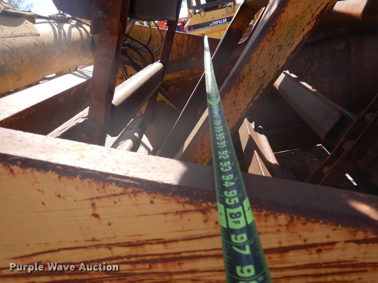 image for item DA5480 1999 Caterpillar 613C  elevating scraper