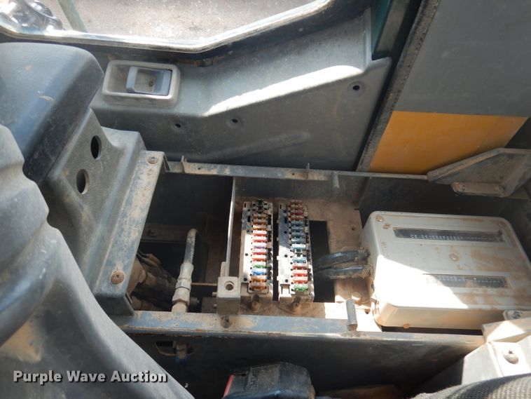 image for item DA5481 2001 Kawasaki 65Z IV-2  wheel loader