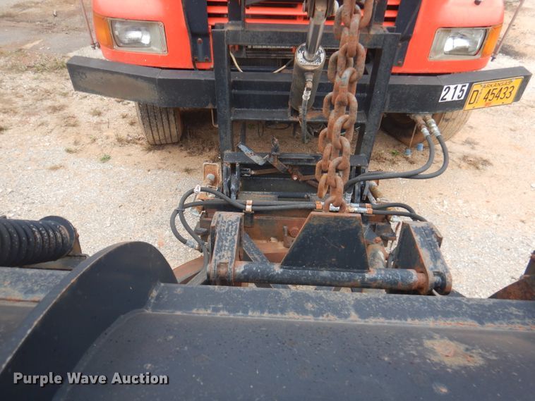 image for item DA5484 1999 International 4900  dump truck