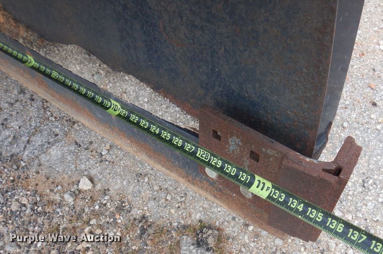 image for item DA5484 1999 International 4900  dump truck