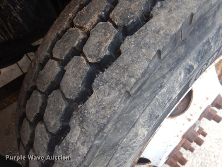 image for item DA5485 2000 GMC C8500  dump truck