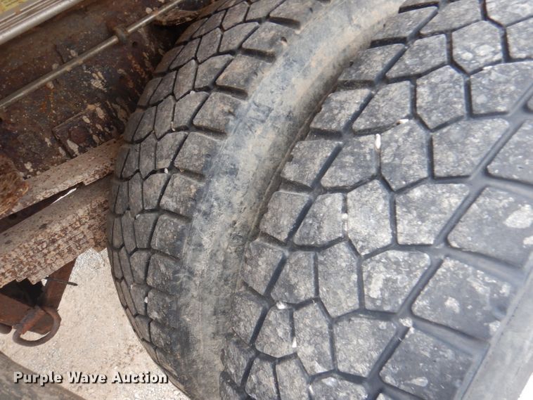 image for item DA5485 2000 GMC C8500  dump truck