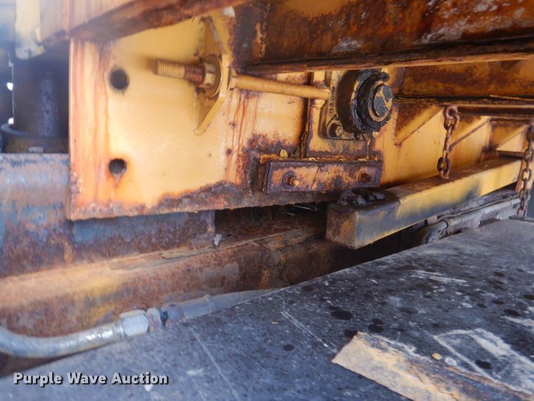 image for item DA5485 2000 GMC C8500  dump truck