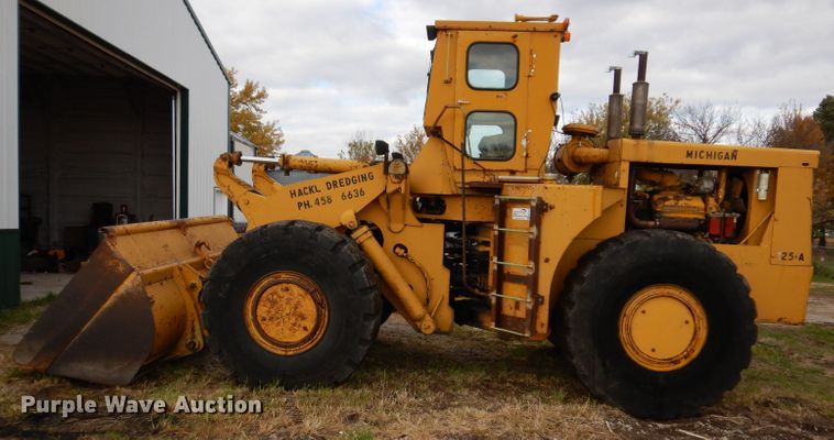 image for item DA7175 1968 Michigan 125A  wheel loader