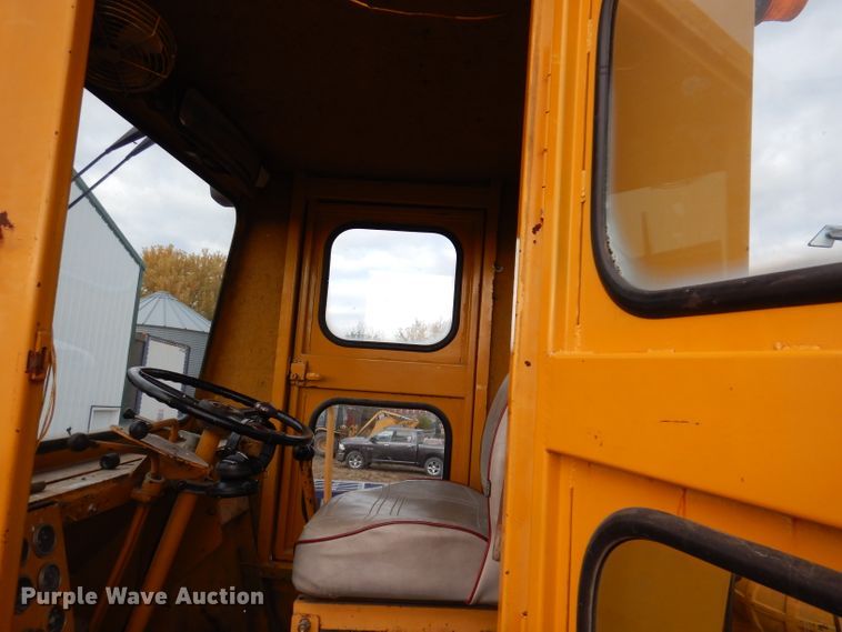 image for item DA7175 1968 Michigan 125A  wheel loader