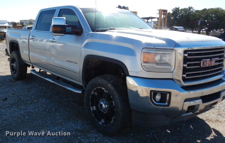 image for item DF0282 2015 GMC Sierra 2500HD  Crew Cab pickup truck